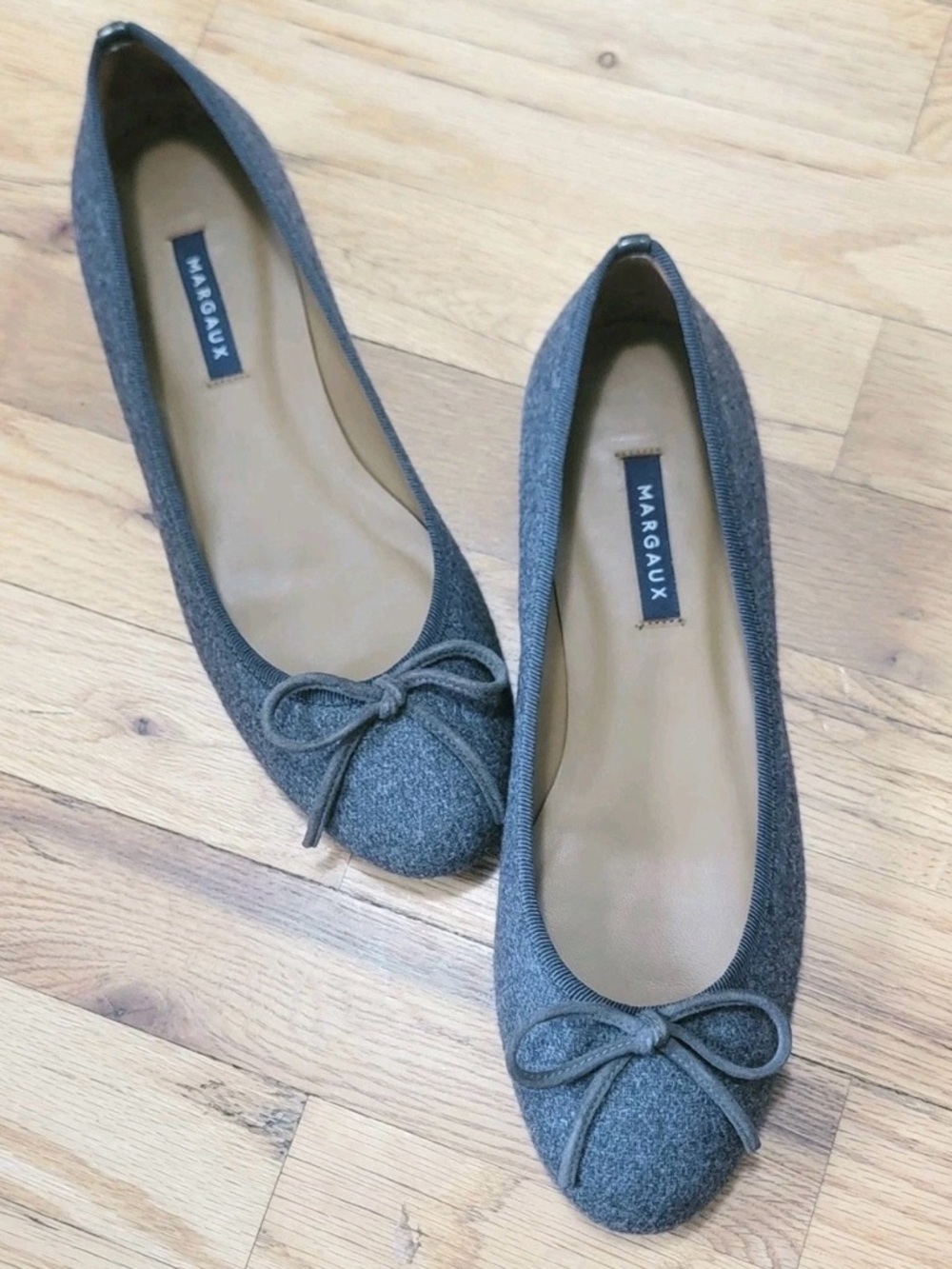 Margaux Gray Wool Ballet Flats with Bow Accent Size 40 M